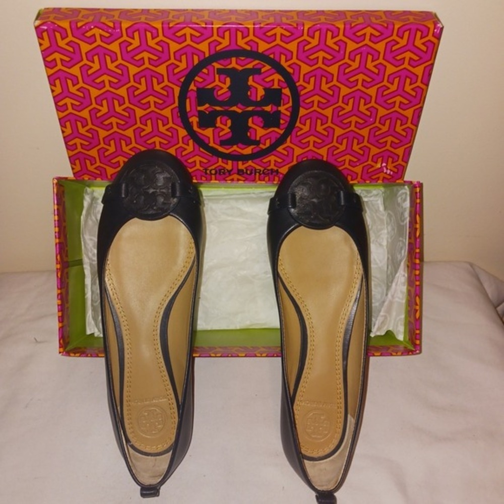 Tory Burch Black Leather Ballet Flats Shoes with Tory Burch Box‎ Womens Size 6.5